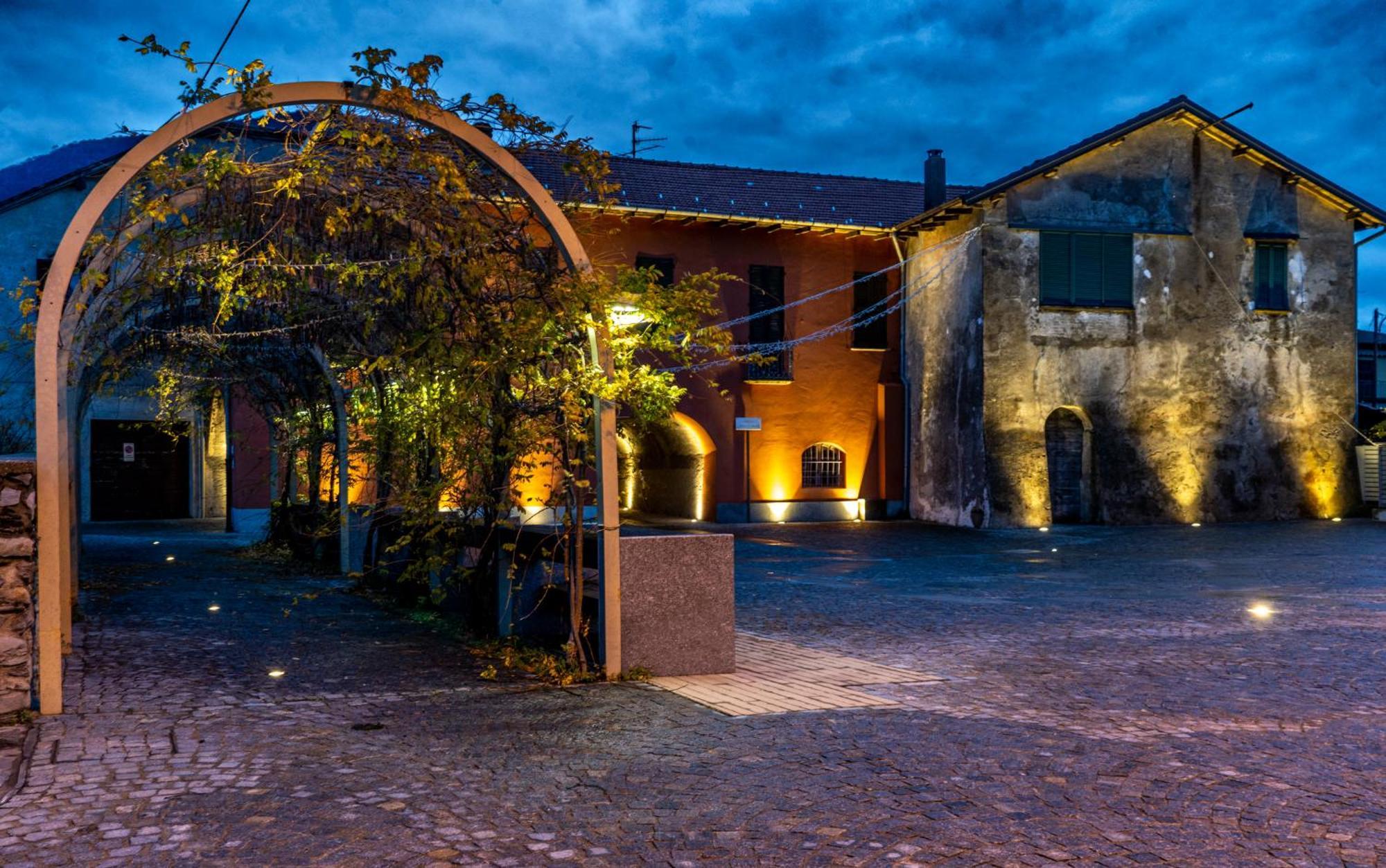 Casa Del Borgo "Aria & Acqua" Sul Lago Maggiore Maccagno Εξωτερικό φωτογραφία